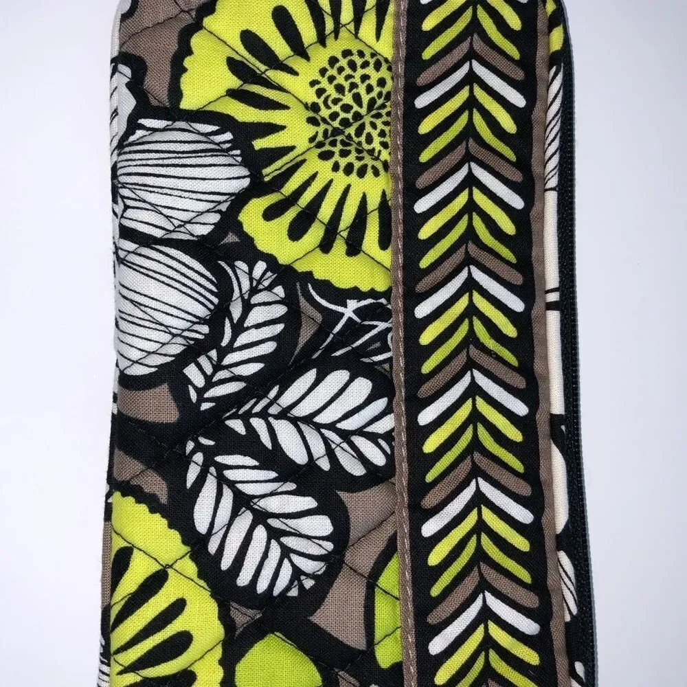 Vera Bradley Citron Wristlet NWOT